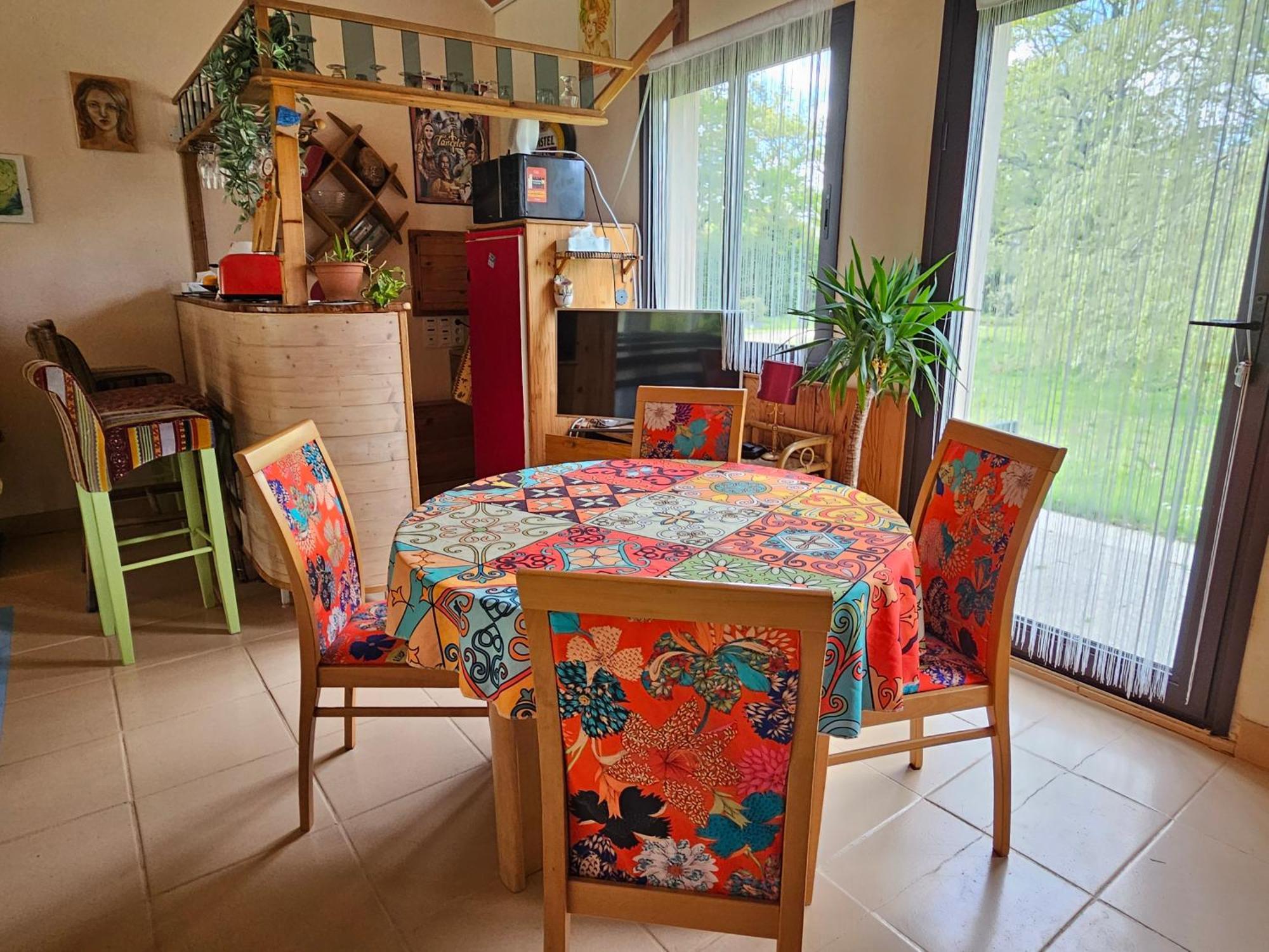 Bed and Breakfast Le Domaine Des Sources Landévant Exterior foto